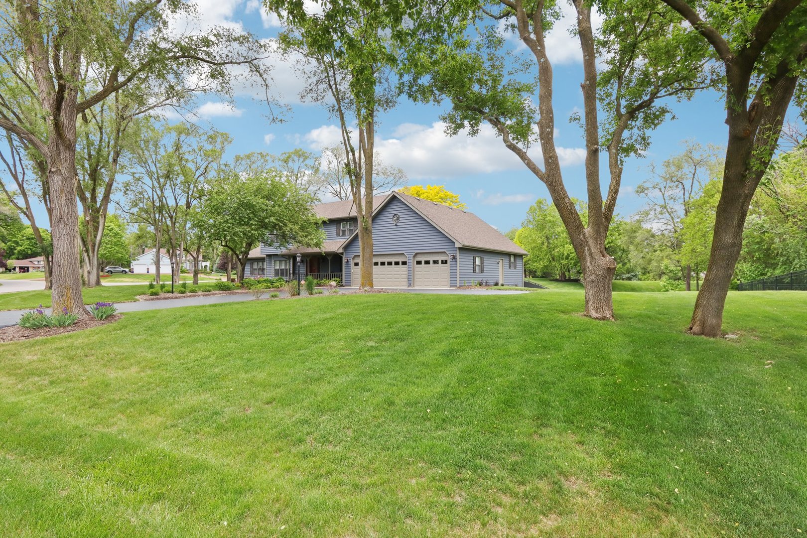 2902 Pleasant Drive
