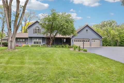 2902 Pleasant Drive McHenry IL 60051