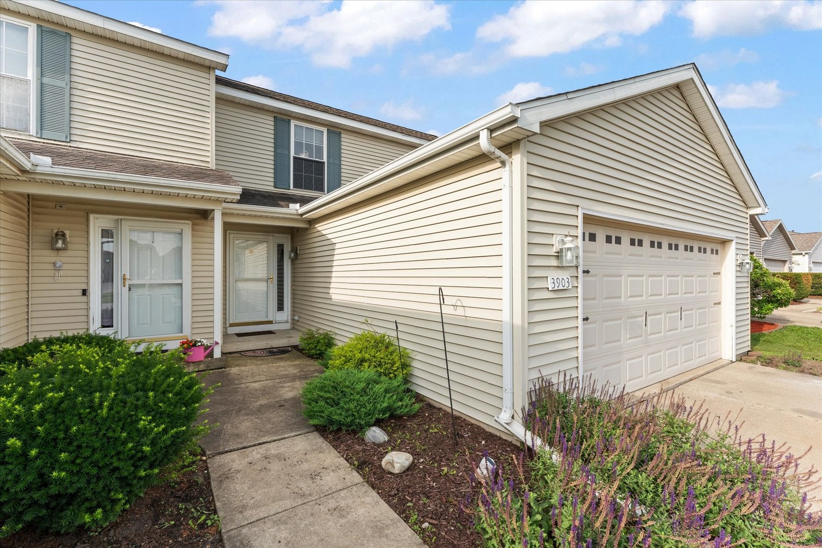 3903 Balmoral Drive