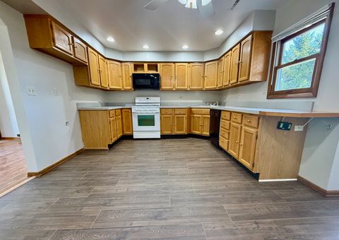 Tiny photo for 707 Sunset Circle, Streamwood, IL 60107 (MLS # 12473964)