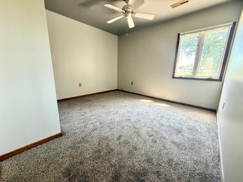 Tiny photo for 707 Sunset Circle, Streamwood, IL 60107 (MLS # 12473964)