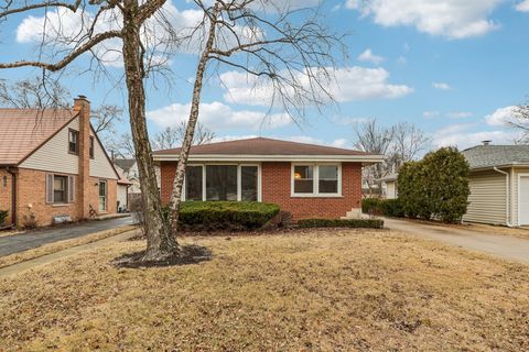 Photo of 124 Harlem Avenue, Glenview, IL 60025 (MLS # 12613473)