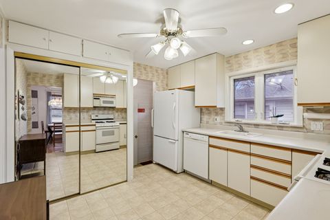 Tiny photo for 124 Harlem Avenue, Glenview, IL 60025 (MLS # 12613473)