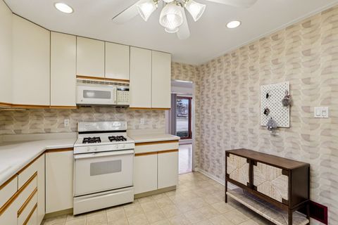 Tiny photo for 124 Harlem Avenue, Glenview, IL 60025 (MLS # 12613473)