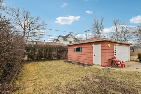 Tiny photo for 124 Harlem Avenue, Glenview, IL 60025 (MLS # 12613473)