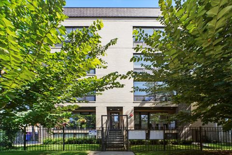 117 S Bell Avenue 4N Chicago IL 60612