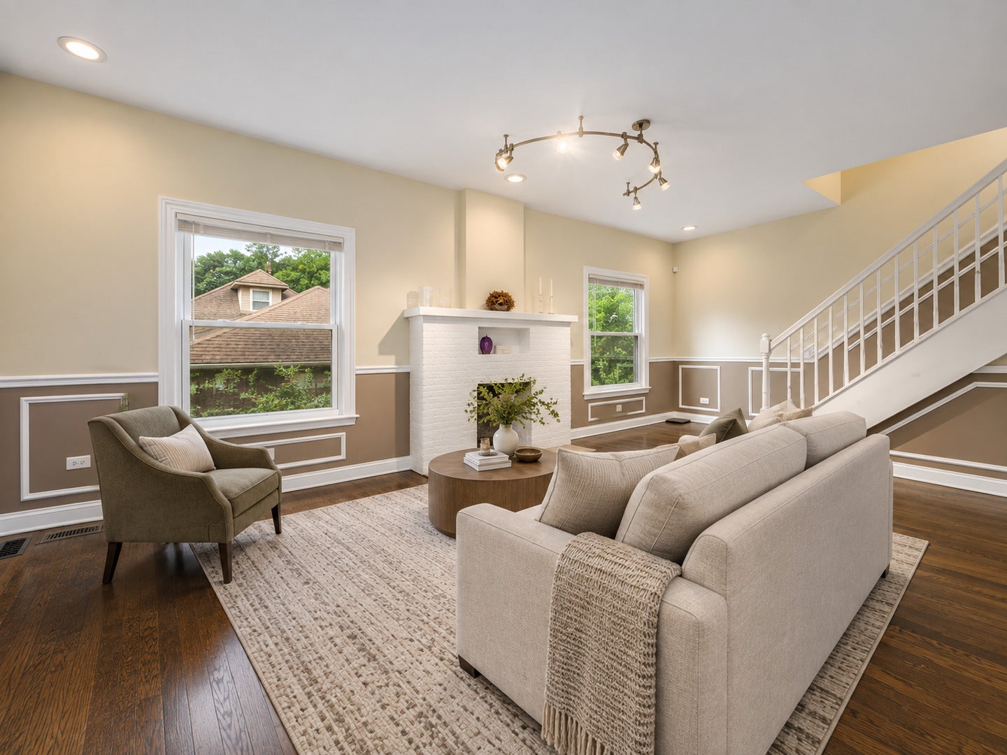 1540 W 105th Street