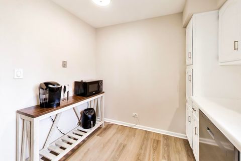 Tiny photo for 1048 Harbour Court #2B, Wheeling, IL 60090 (MLS # 12601113)