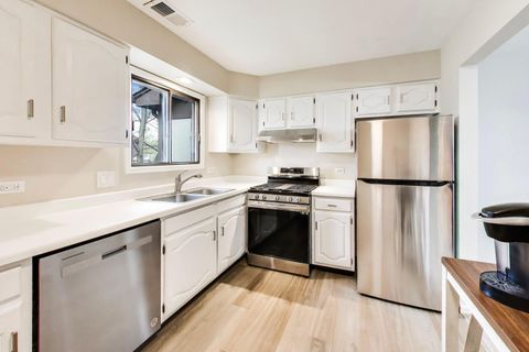 Tiny photo for 1048 Harbour Court #2B, Wheeling, IL 60090 (MLS # 12601113)