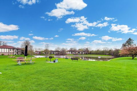 Tiny photo for 1048 Harbour Court #2B, Wheeling, IL 60090 (MLS # 12601113)