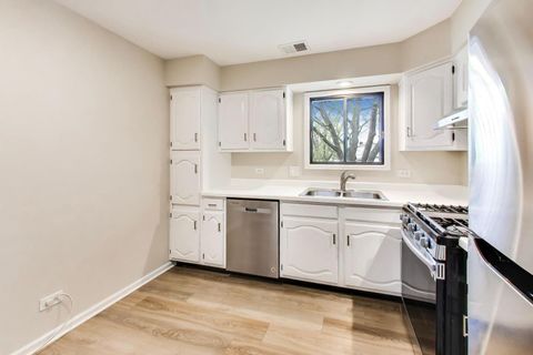 Tiny photo for 1048 Harbour Court #2B, Wheeling, IL 60090 (MLS # 12601113)