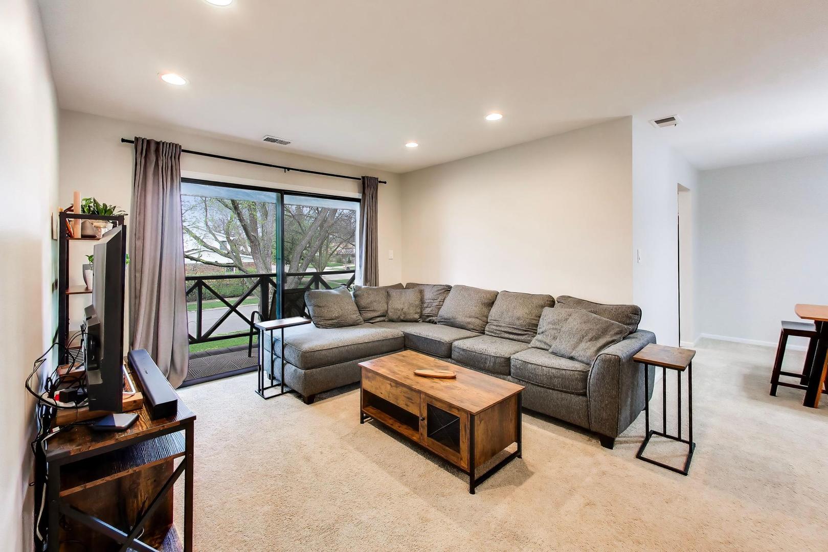 1048 Harbour Court 2B