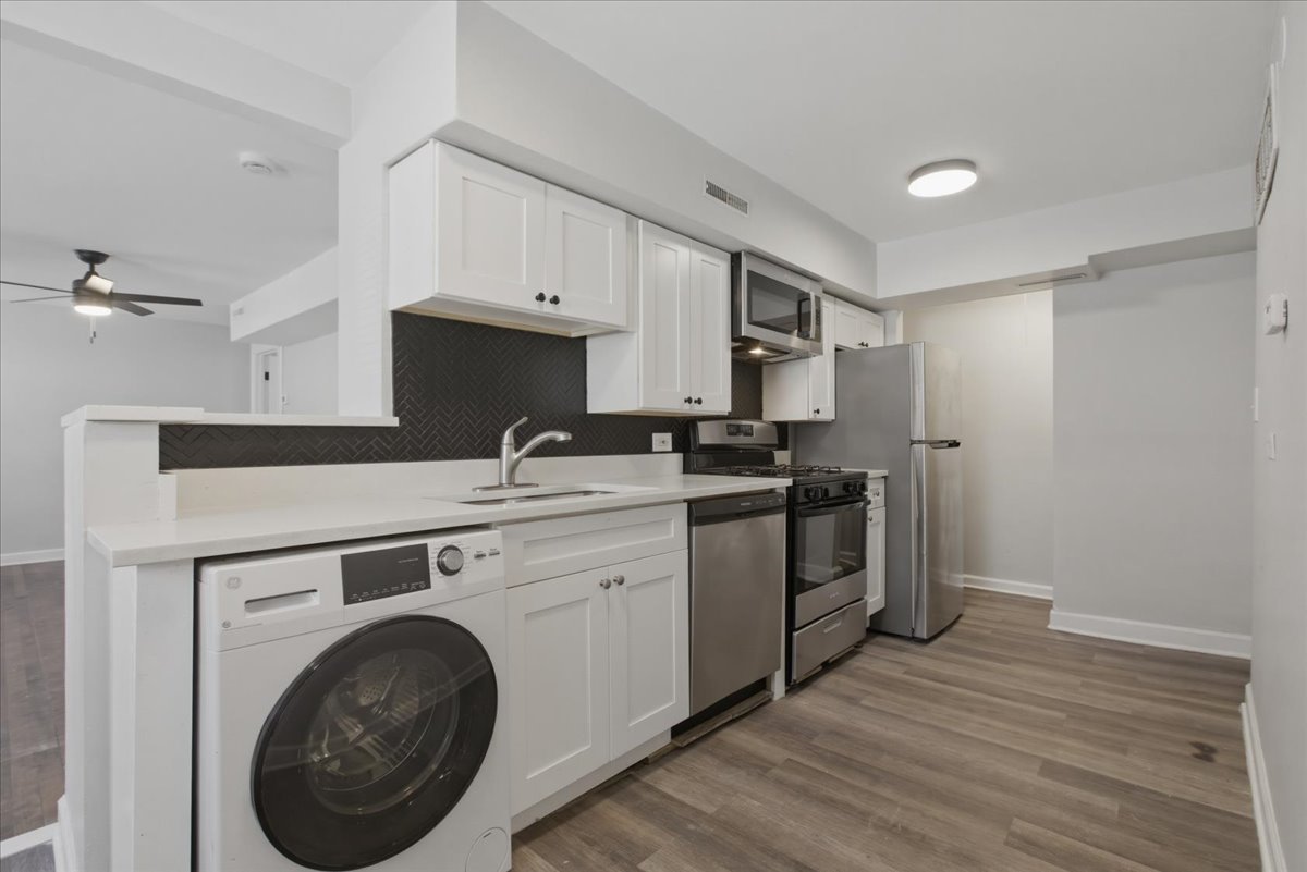 1849 W Augusta Boulevard 1