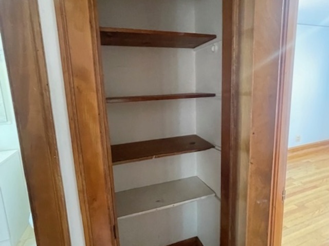 Chicago, Illinois 60608, United States, 1 Bedroom Bedrooms, ,1 BathroomBathrooms,Residential,Active,197393