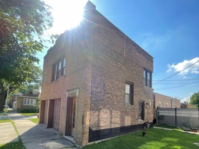 Chicago, Illinois 60608, United States, 1 Bedroom Bedrooms, ,1 BathroomBathrooms,Residential,Active,197393