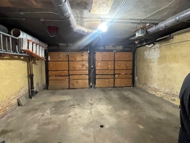 Chicago, Illinois 60608, United States, 1 Bedroom Bedrooms, ,1 BathroomBathrooms,Residential,Active,197393