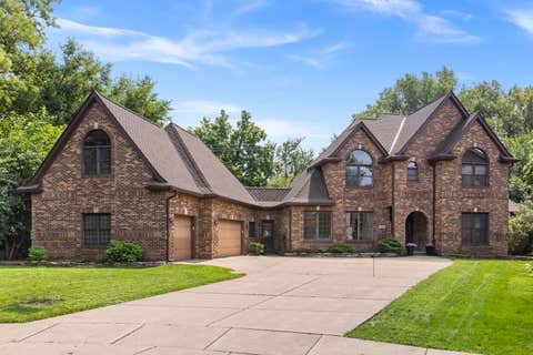 Photo of 1524 Lloyd Court, Wheaton, IL 60189 (MLS # 12738033)
