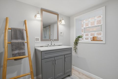 Tiny photo for 5340 W Agatite Avenue, Chicago, IL 60630 (MLS # 12601507)