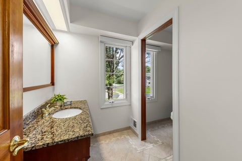 Tiny photo for 1533 Heatherton Court, Naperville, IL 60563 (MLS # 12744275)