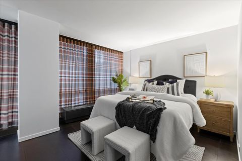 Tiny photo for 910 N Lake Shore Drive #1615, Chicago, IL 60611 (MLS # 12505741)