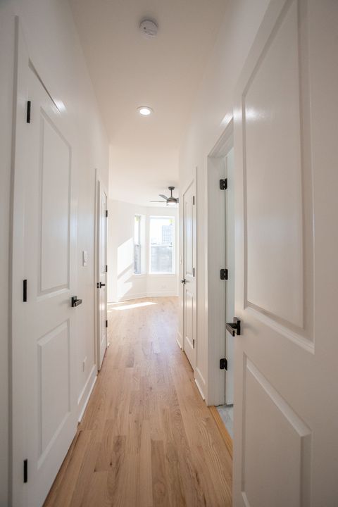 Tiny photo for 430 E 46th Street, Chicago, IL 60653 (MLS # 12515190)