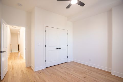 Tiny photo for 430 E 46th Street, Chicago, IL 60653 (MLS # 12515190)