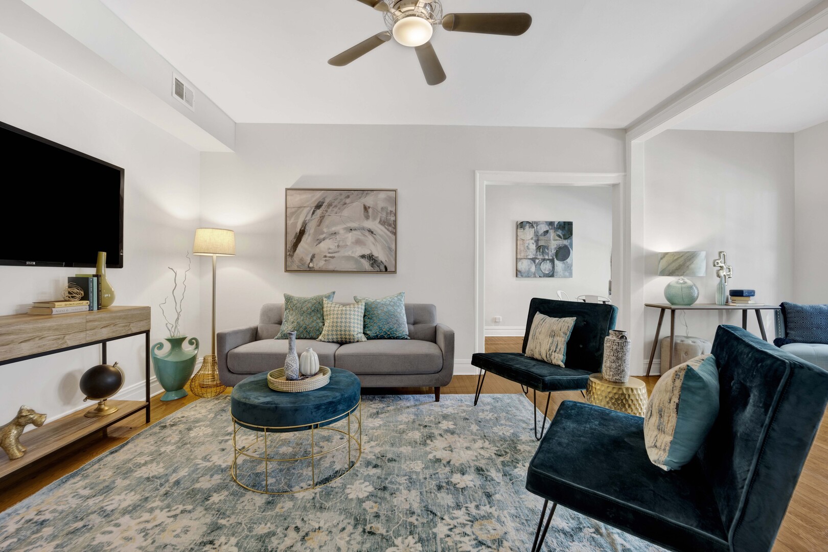 6257 N Sheridan Road 39