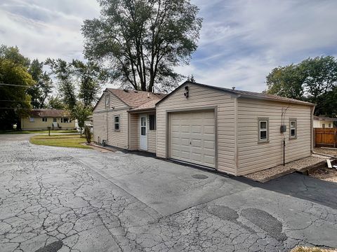 Tiny photo for 705 W Burbank Street, Harvard, IL 60033 (MLS # 12484755)