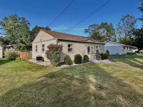 Tiny photo for 705 W Burbank Street, Harvard, IL 60033 (MLS # 12484755)