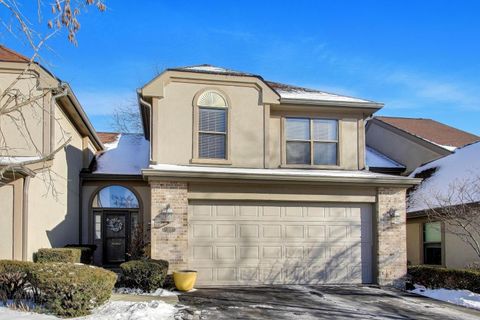 Photo of 141 Chatsworth Circle, Schaumburg, IL 60194 (MLS # 12556506)