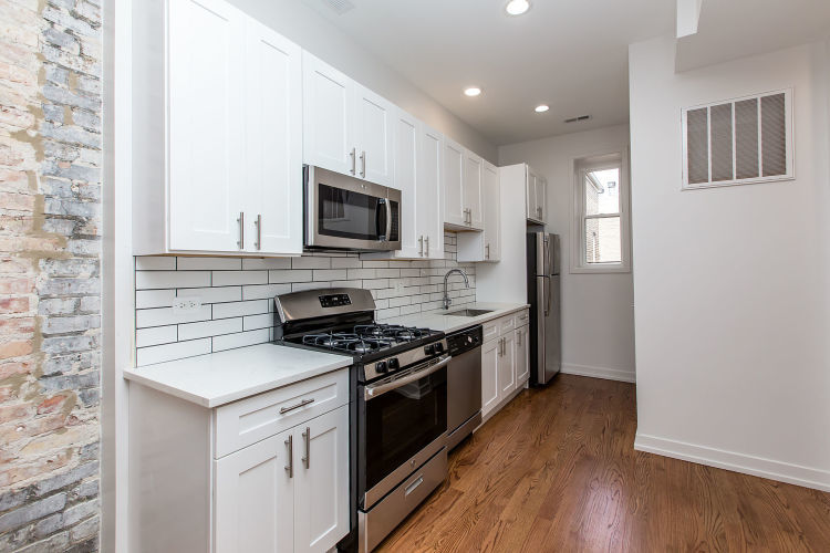 1008 W 18th Street 302
