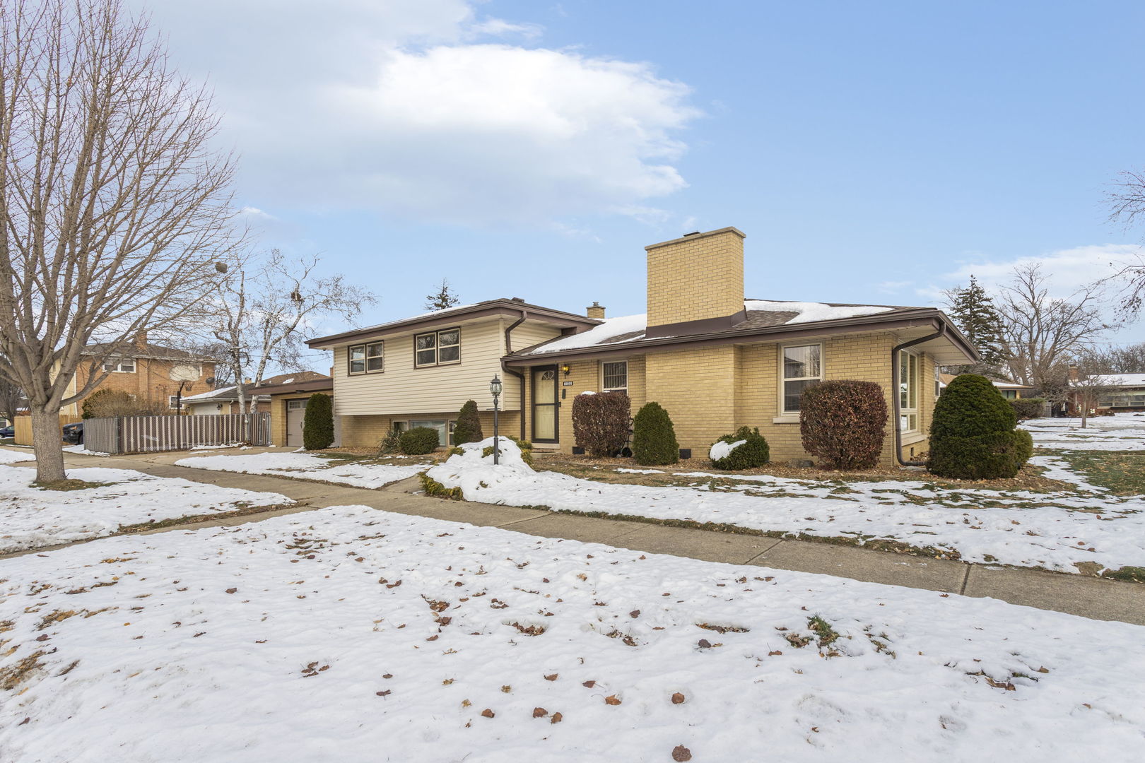 10801 S Tripp Avenue