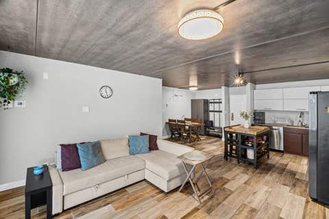 Tiny photo for 2005 S Finley Road #212, Lombard, IL 60148 (MLS # 12715603)