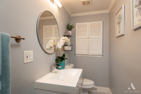 Tiny photo for 15330 Ingleside Avenue, South Holland, IL 60473 (MLS # 12773787)