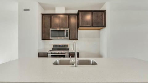 Tiny photo for 2040 Yellowstone Boulevard, Mundelein, IL 60060 (MLS # 12762698)