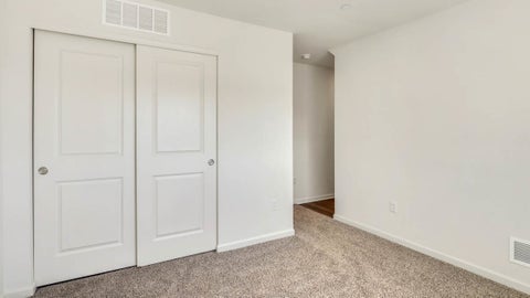Tiny photo for 2040 Yellowstone Boulevard, Mundelein, IL 60060 (MLS # 12762698)