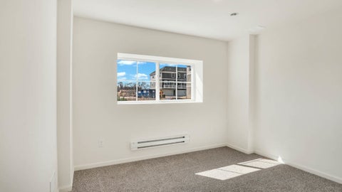 Tiny photo for 2040 Yellowstone Boulevard, Mundelein, IL 60060 (MLS # 12762698)
