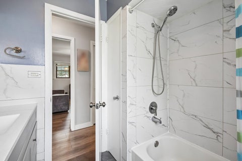 Tiny photo for 306 Poplar Avenue, Bensenville, IL 60106 (MLS # 12646926)