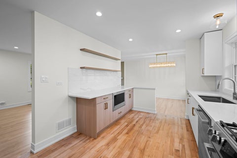 Tiny photo for 1024 Arbor Lane, Glenview, IL 60025 (MLS # 12704858)
