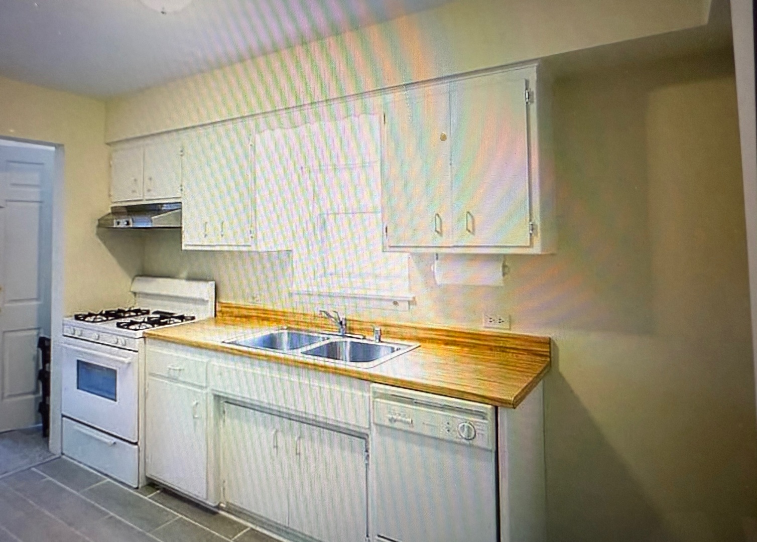 415 W Eugenie Street