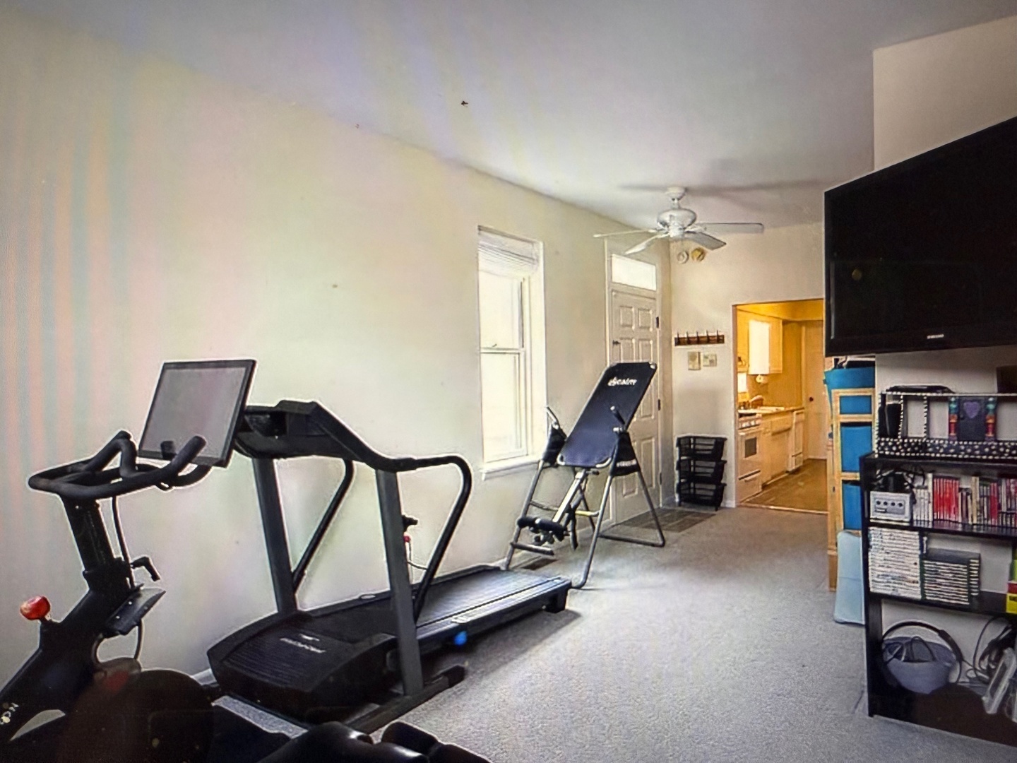 415 W Eugenie Street