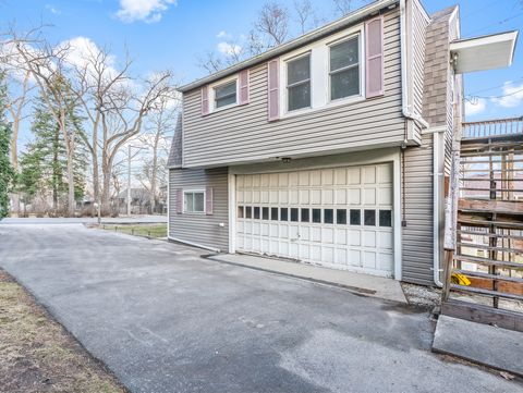 Tiny photo for 102 Park Street, Willow Springs, IL 60480 (MLS # 12589979)