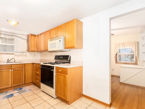 Tiny photo for 102 Park Street, Willow Springs, IL 60480 (MLS # 12589979)