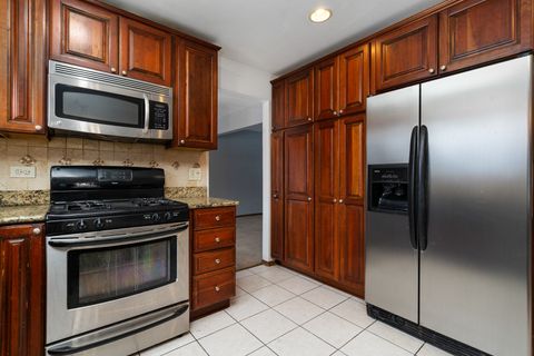 Tiny photo for 7816 Dorchester Lane, Darien, IL 60561 (MLS # 12547915)