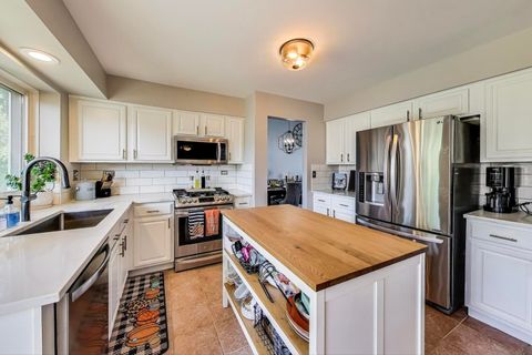 Tiny photo for 329 Sundance Drive, Bartlett, IL 60103 (MLS # 12469652)