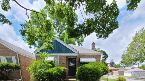 9800 S Drexel Avenue Chicago IL 60628