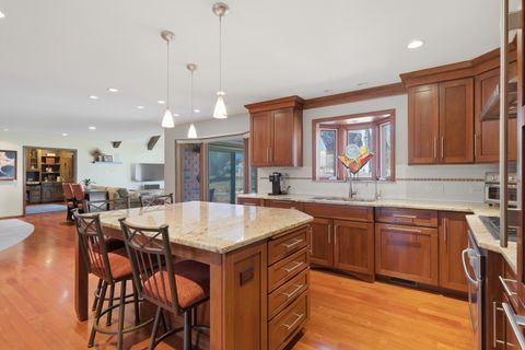 Tiny photo for 9 Equestrian Way, Lemont, IL 60439 (MLS # 12585633)