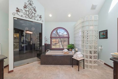 Tiny photo for 9 Equestrian Way, Lemont, IL 60439 (MLS # 12585633)