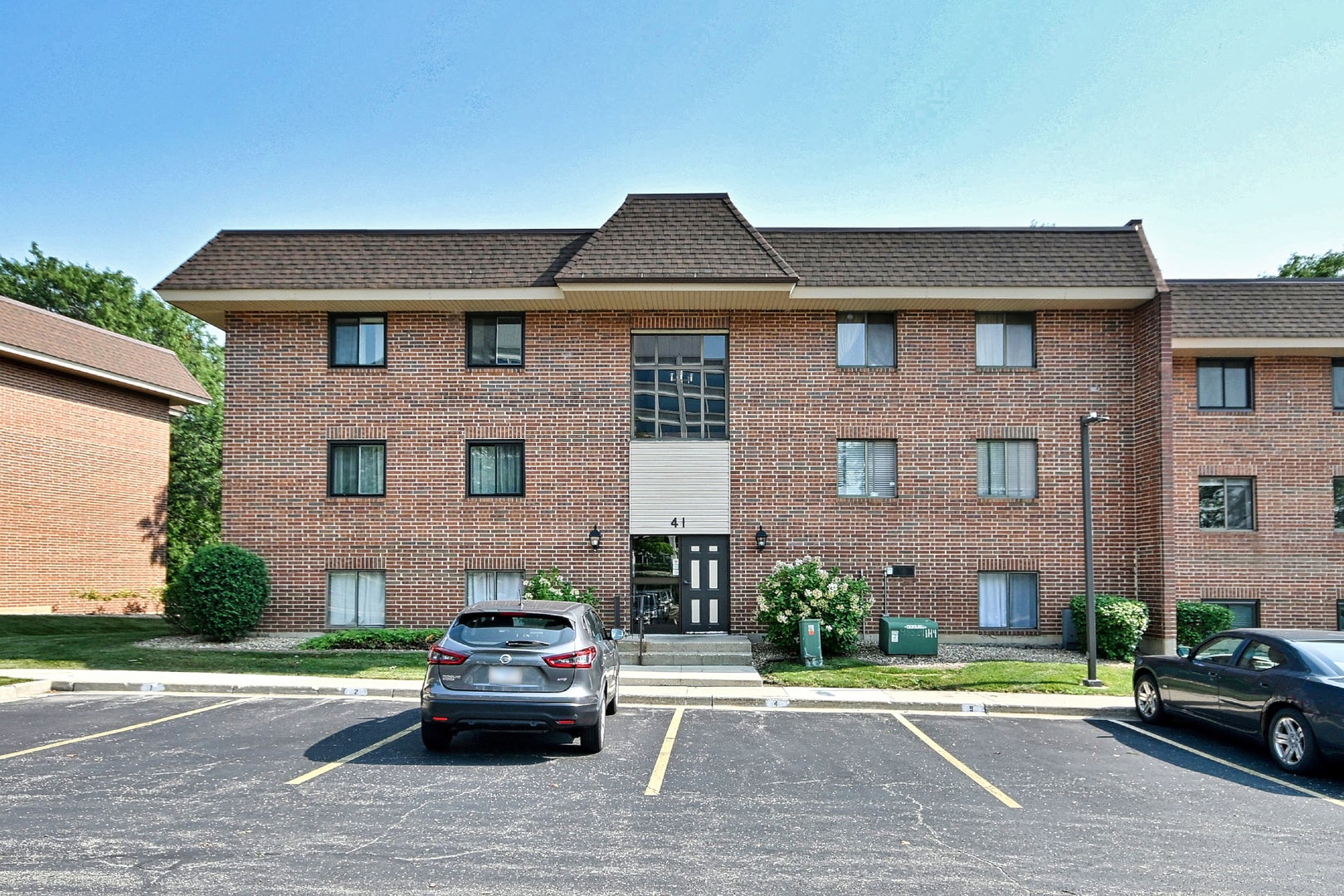 41 E JANATA Boulevard 1B