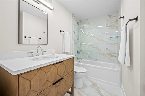 Tiny photo for 1500 Sheridan Road #4A, Wilmette, IL 60091 (MLS # 12494660)